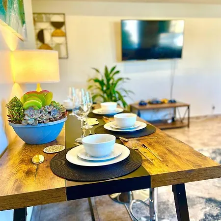 Fully Loaded Reservation 3Bed 2Ba W Parking